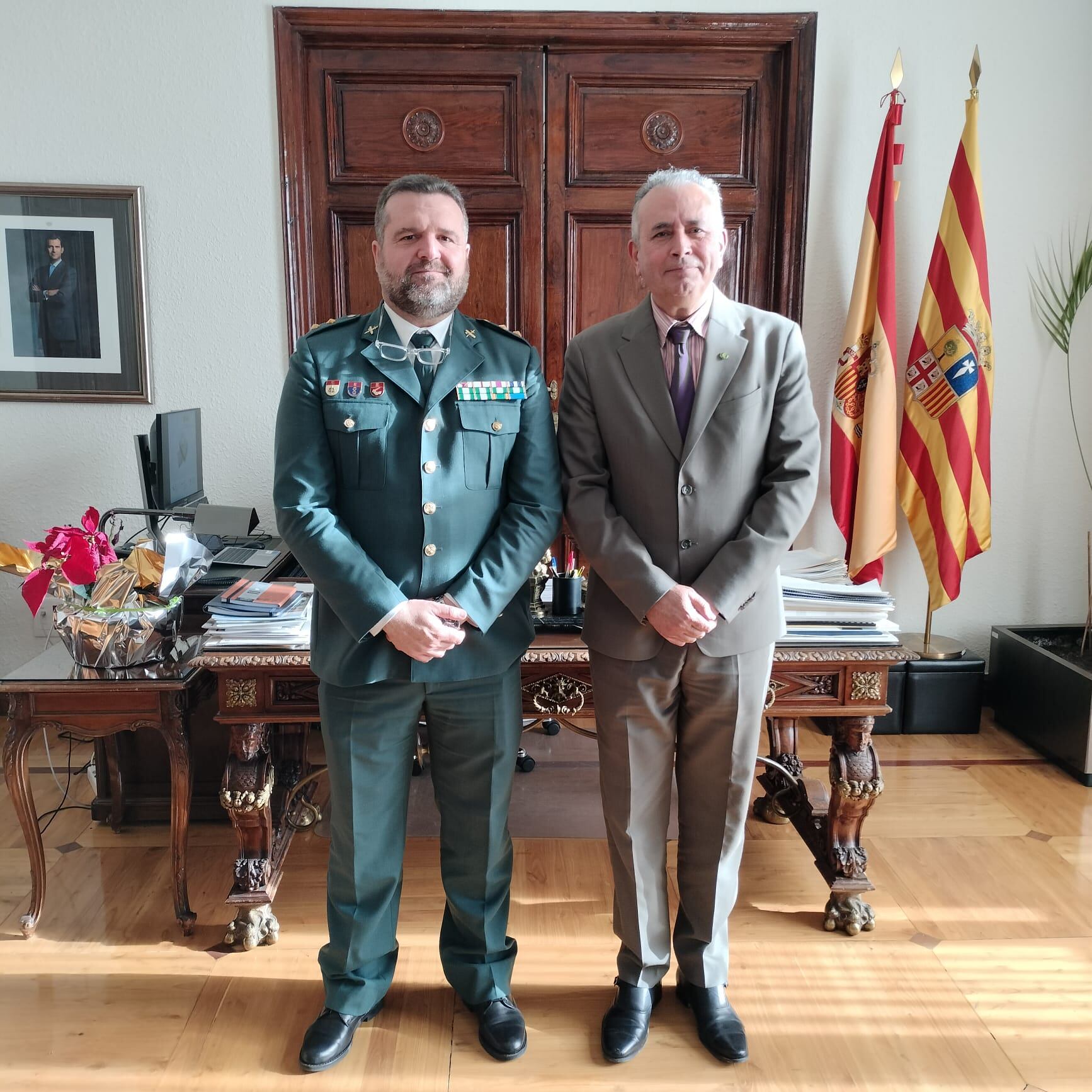 El subdelegado del Gobierno en Huesca recibía al nuevo jefe de la Comandancia de la Guardia Civil de Huesca