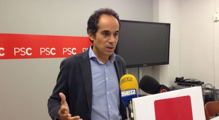 Francesc Vallès, aquest dilluns, a la seu del PSC a Reus.
