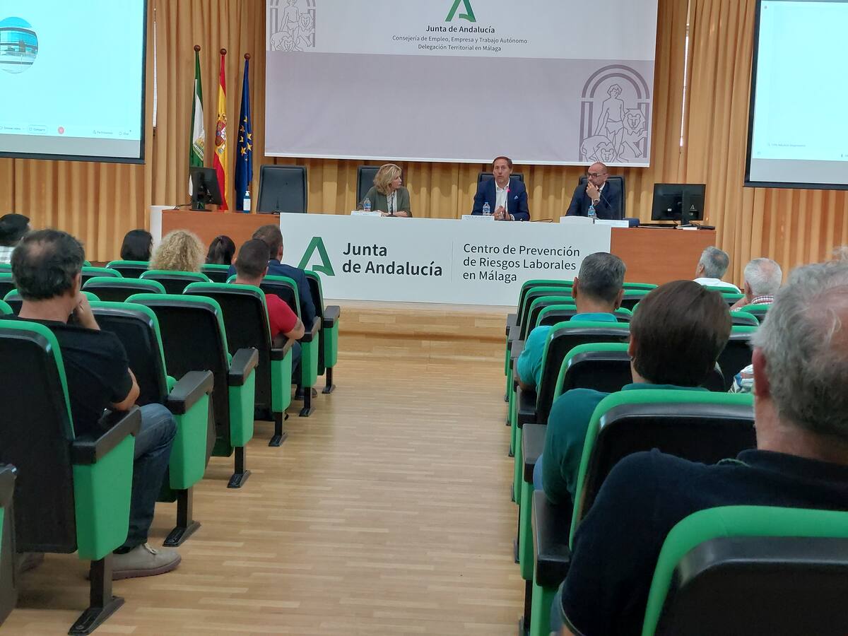 Empleo pone en marcha en Málaga una campaña para prevenir accidentes laborales por golpes de calor