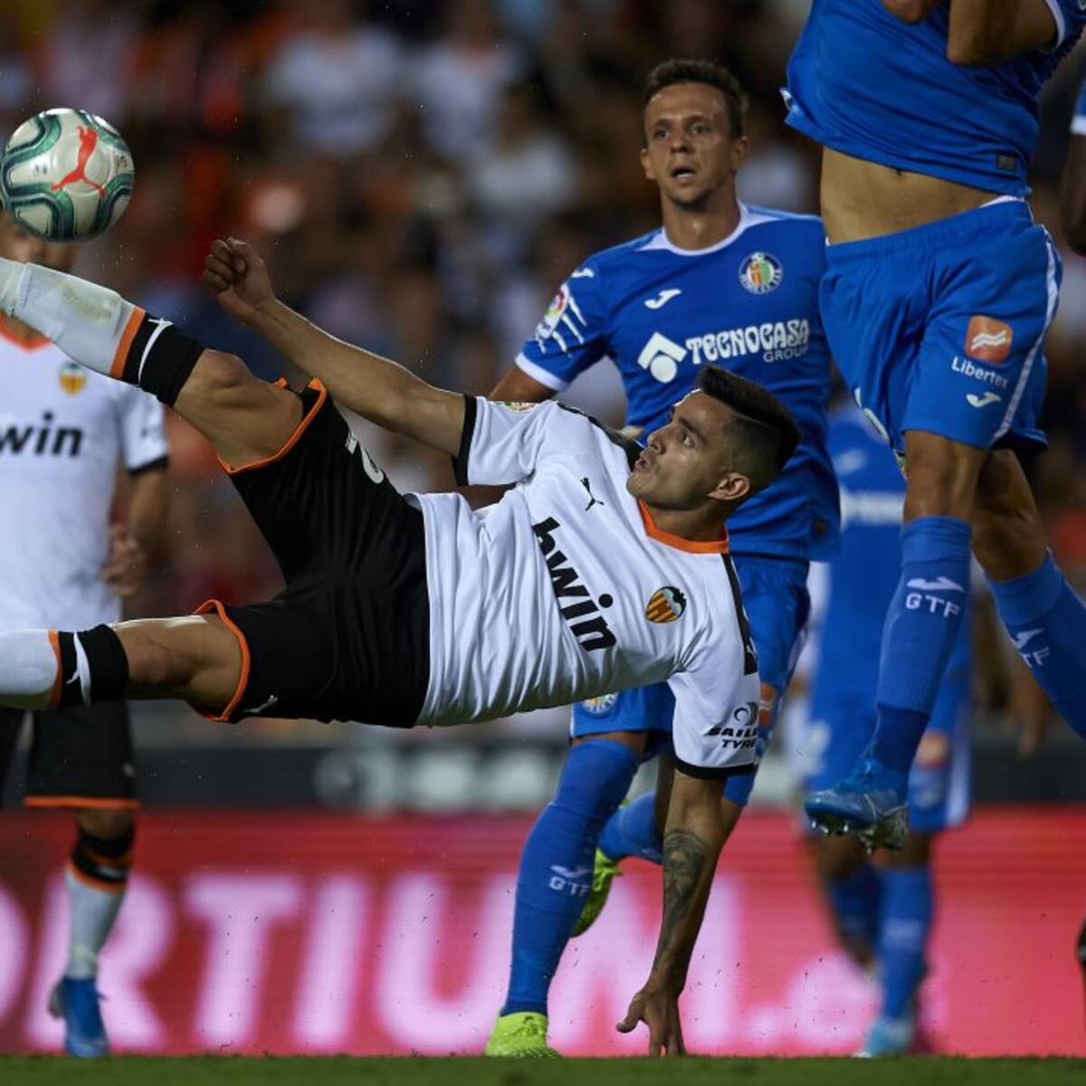 Duelo de Champions en el Coliseum