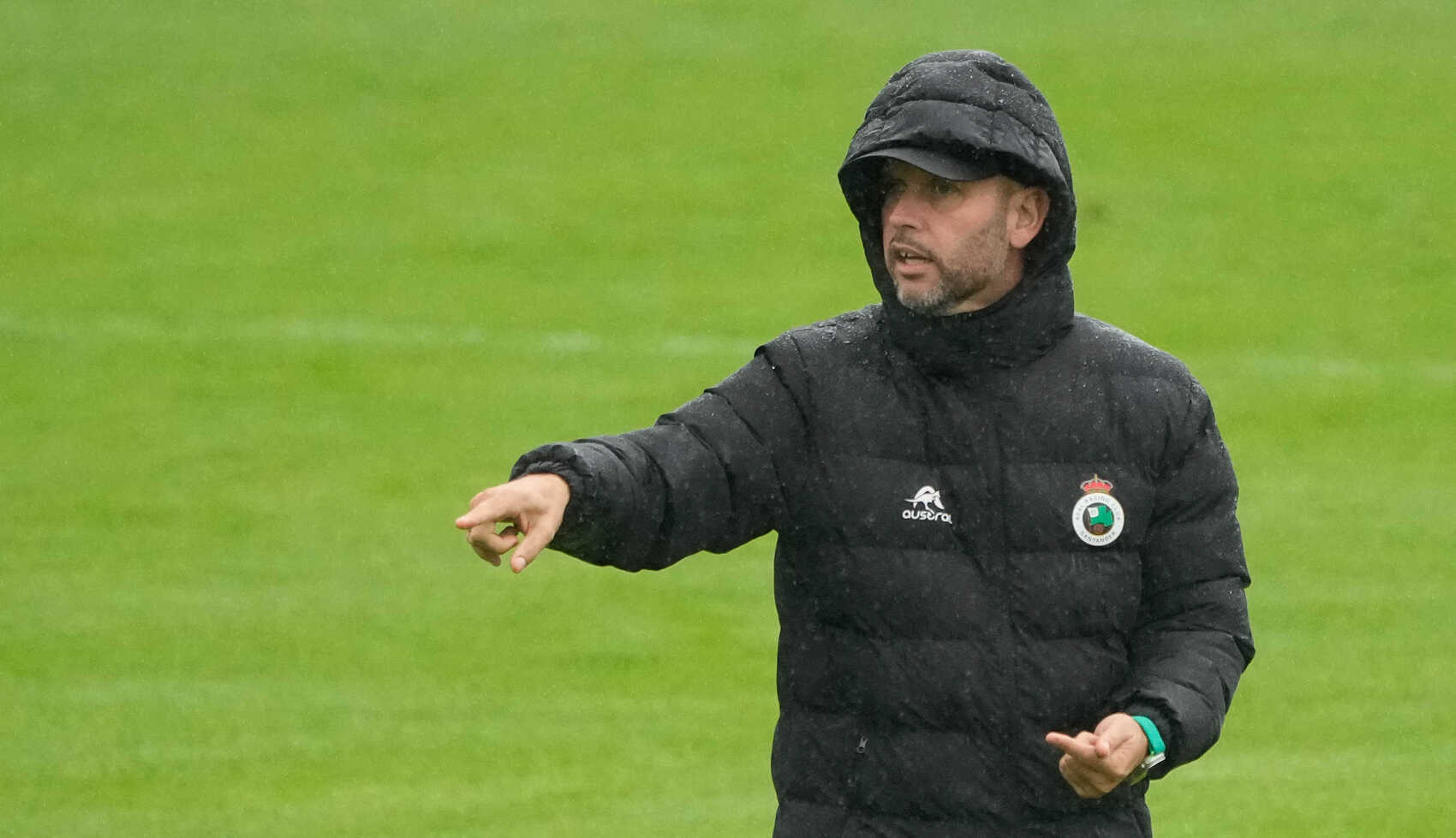 José Alberto López con el Racing de Santander en un entrenamiento de la semana pasada