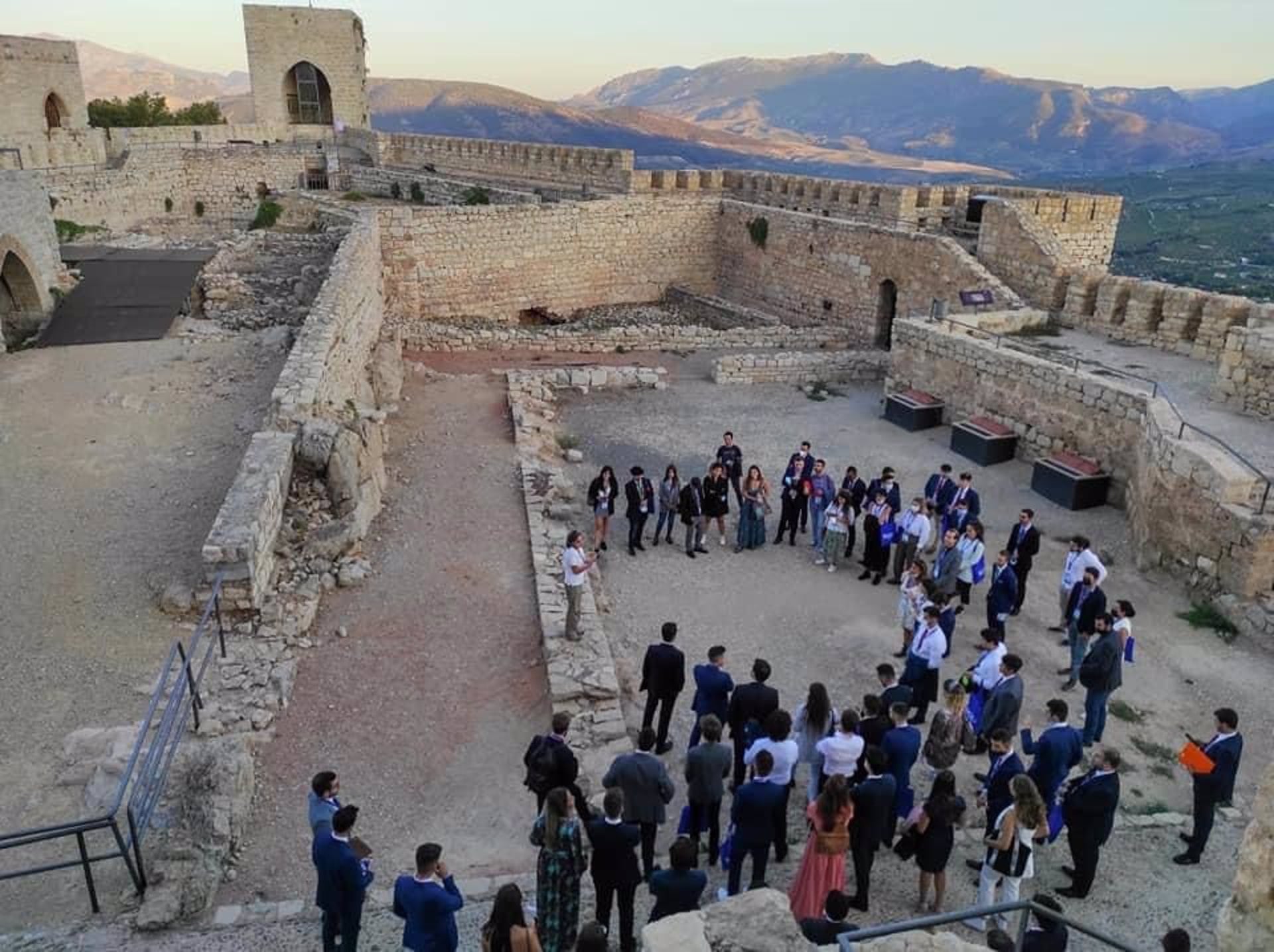 Turistas en el castillo de Santa Catalina de Jaén.