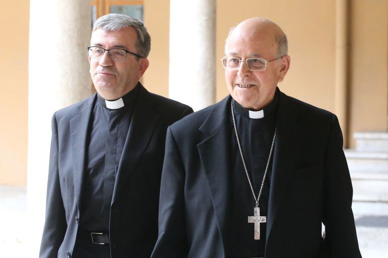 Arzobispo y presidente de la Conferencia Episcopal Española, Ricardo Blázquez, junto con el nuevo obispo auxiliar de la Archidiócesis de Valladolid, Luis Argüello