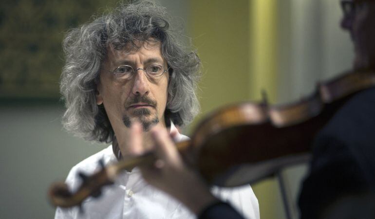 El director de orquesta Federico María Sardelli durante el concierto inaugural de la 55 Semana de Música Religiosa de Cuenca