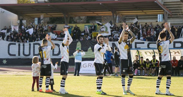 Equipo y afición son uno solo en Las Pistas.