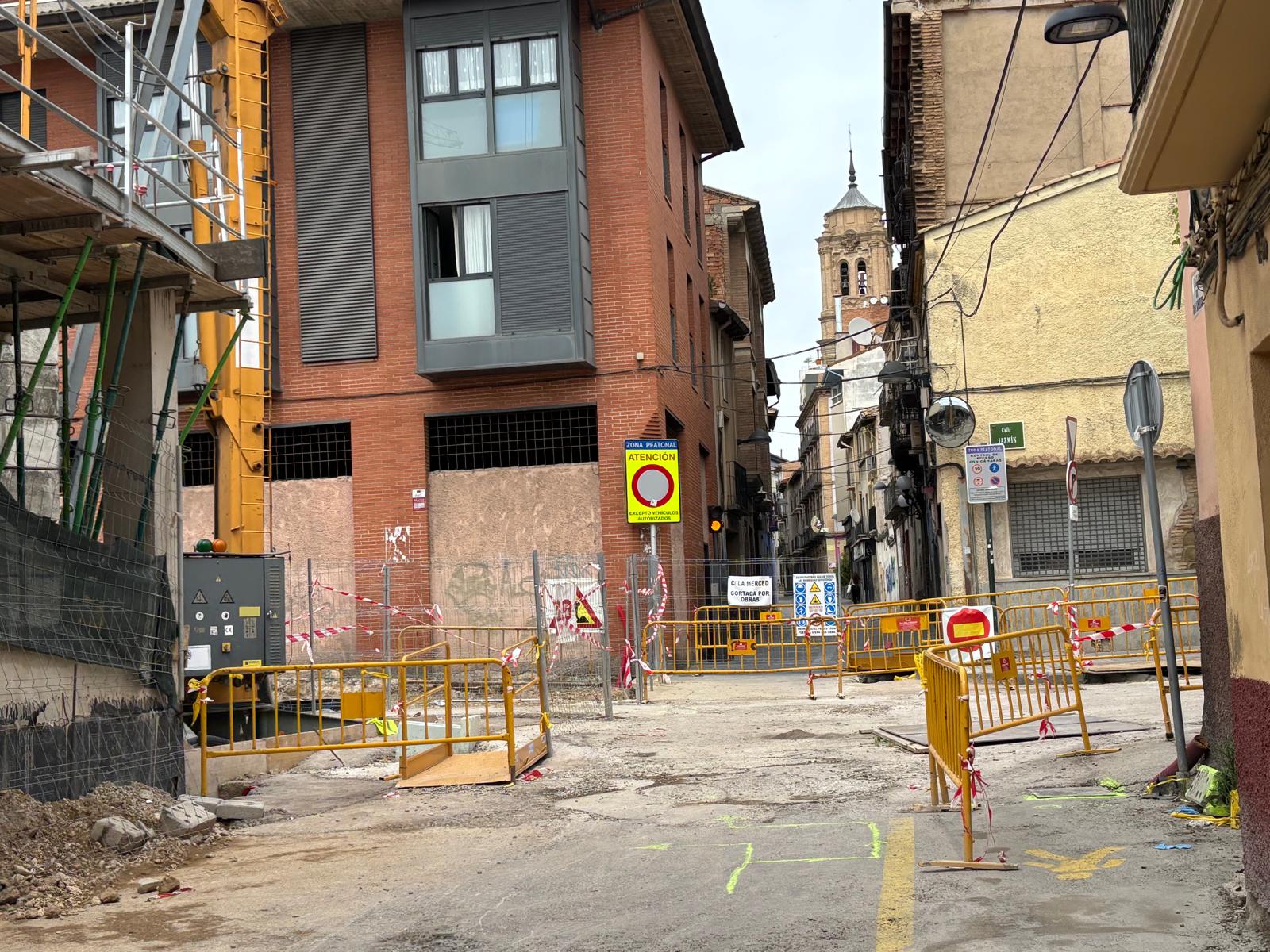 Obras en el cruce de la calle Padre Huesca con La Merced