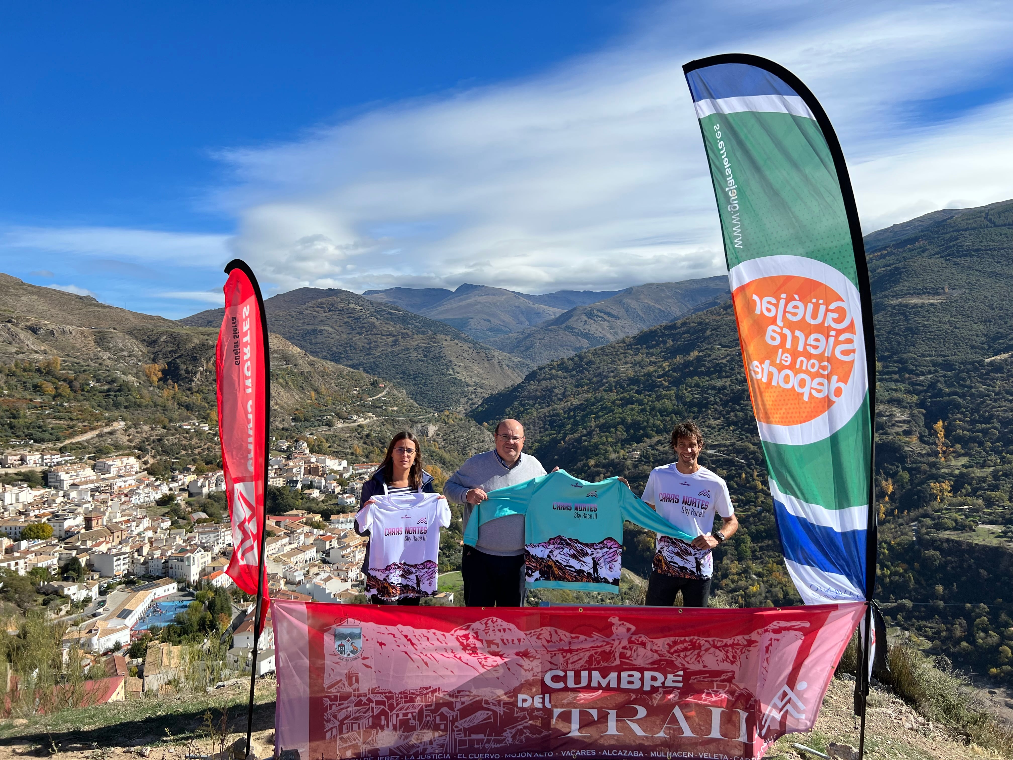 La concejala de Deportes, Sonia Fernández y  el alcalde, José Antonio Robles presentan la 3ª edición de SkyRace ‘Caras Nortes&quot;