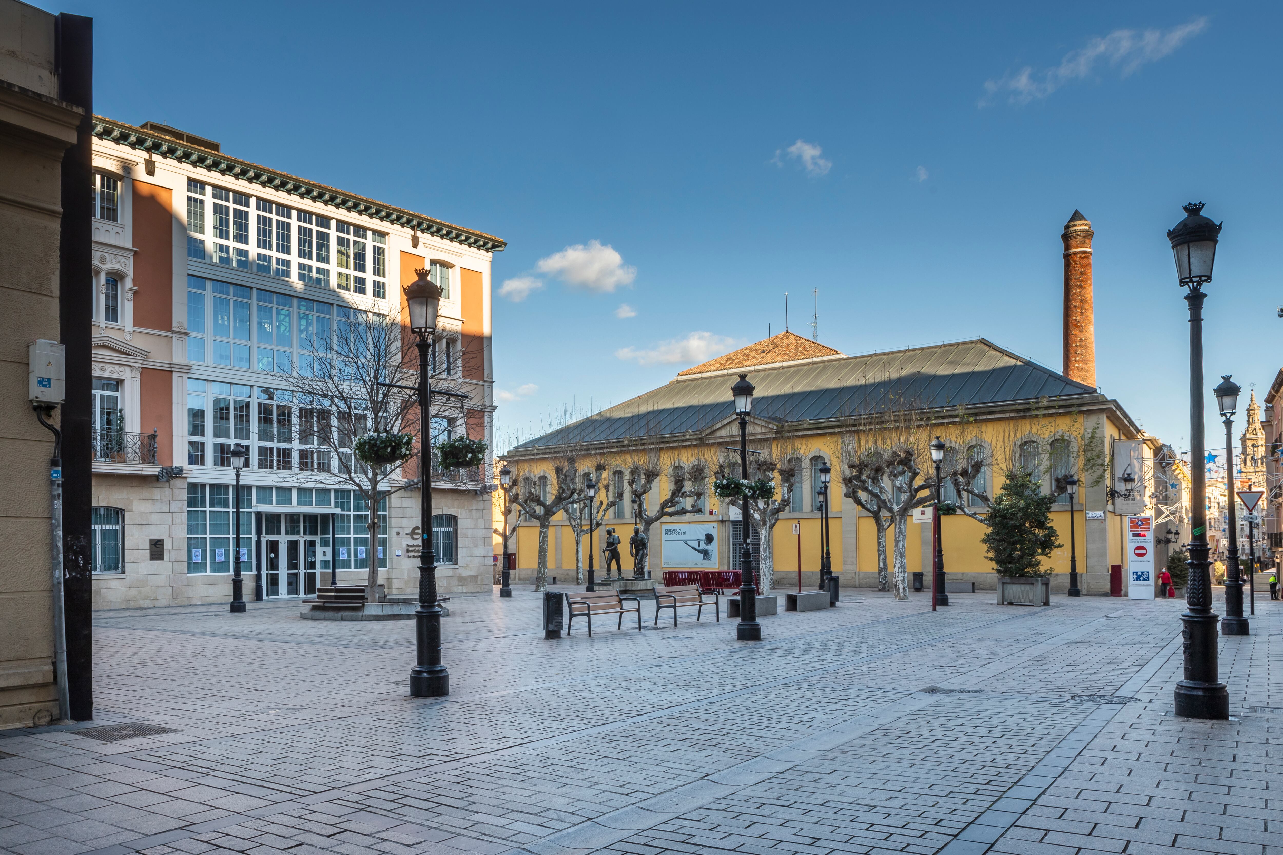 Plaza Escuelas Trevijano