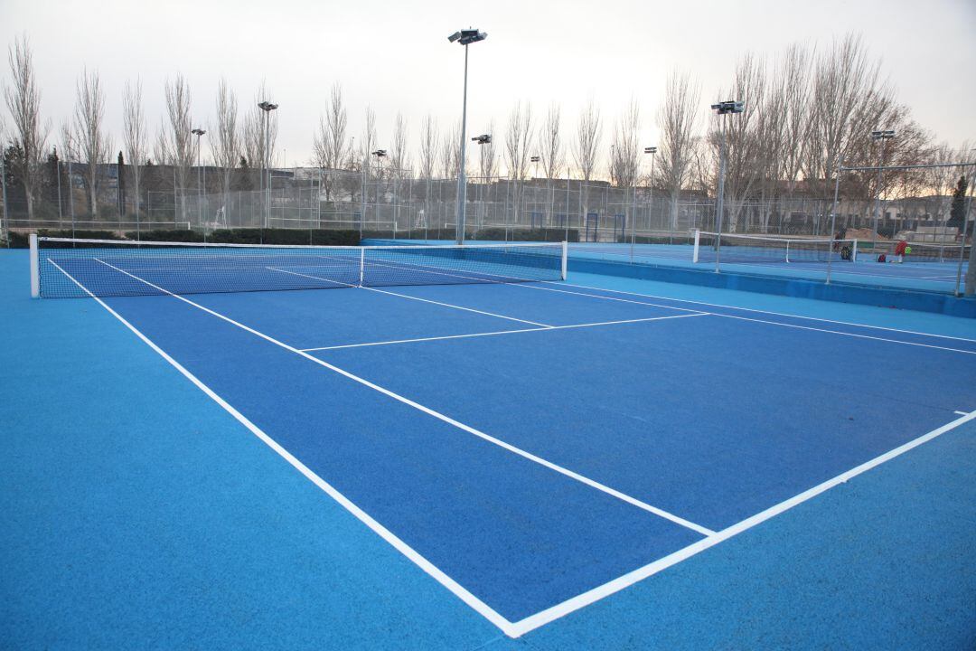 Las pistas de tenis del polideportivo &#039;Fermín Cacho&#039; de Fuenlabrada se pueden usar desde este lunes