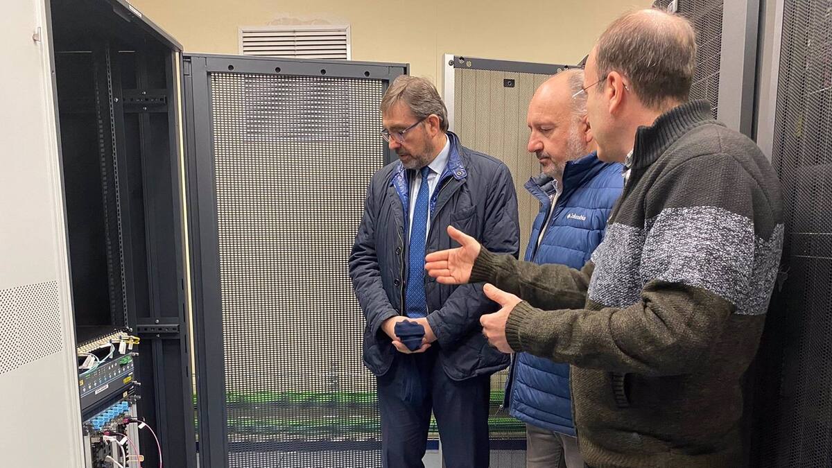 La UJA logra una velocidad de conexión a la Red Informática Científica de Andalucía de 200 Gb