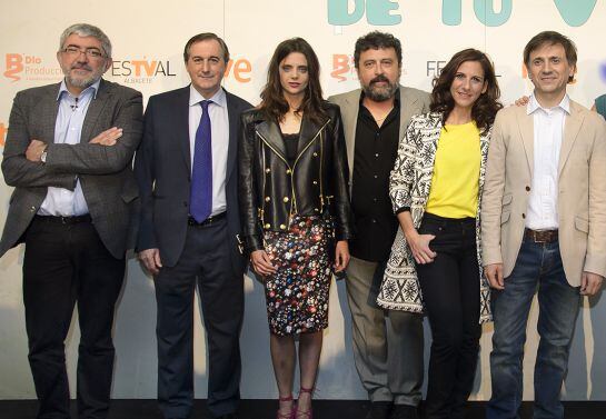 Eladio Jareño (segundo por la izquierda) en la presentación de la serie de TVE &#039;El hombre de tu vida&#039; en el FesTval de Albacete