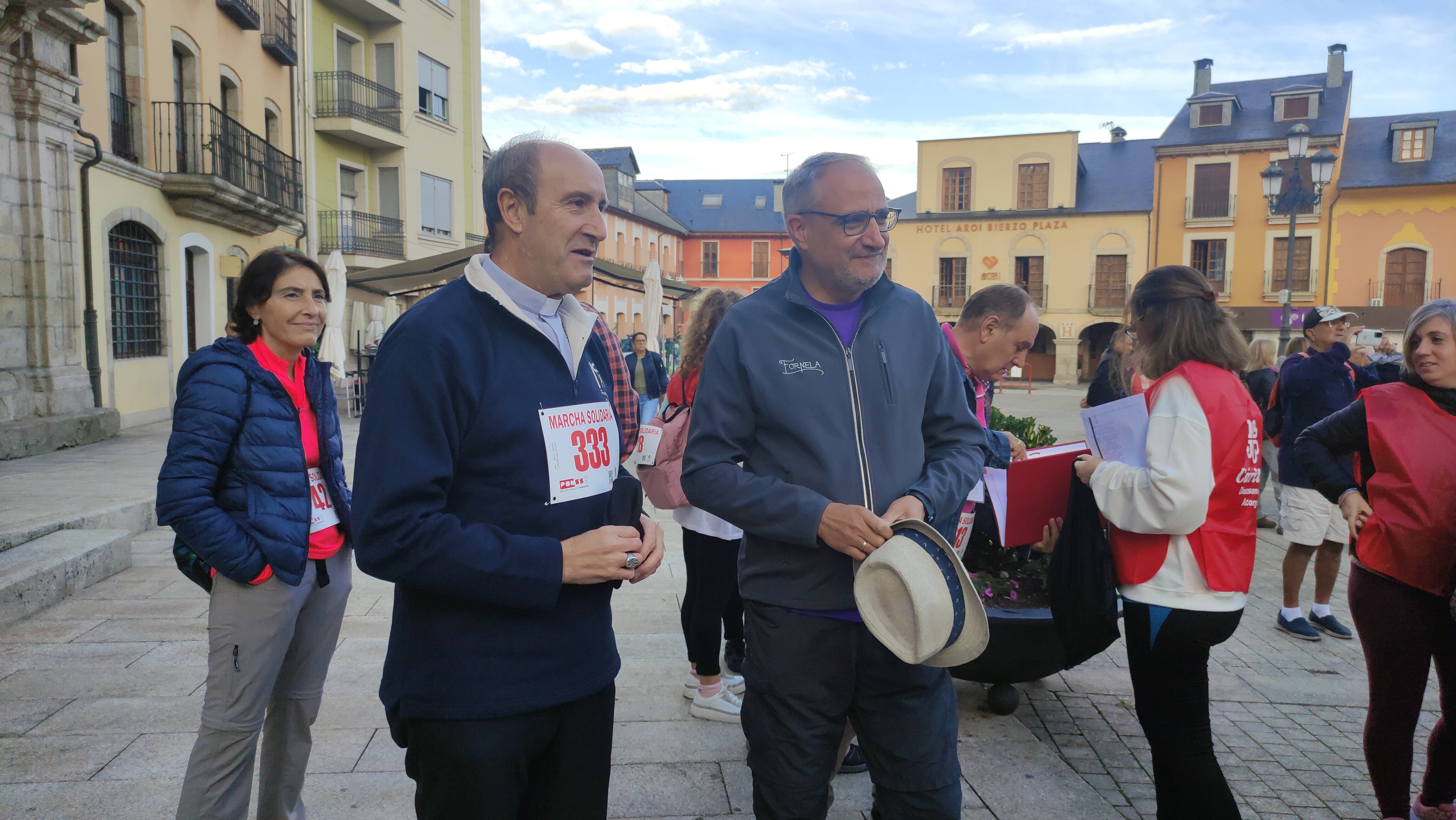 El Obispo de Astorga, Jesús Fernández y el alcalde de Ponferrada, Olegario Ramón