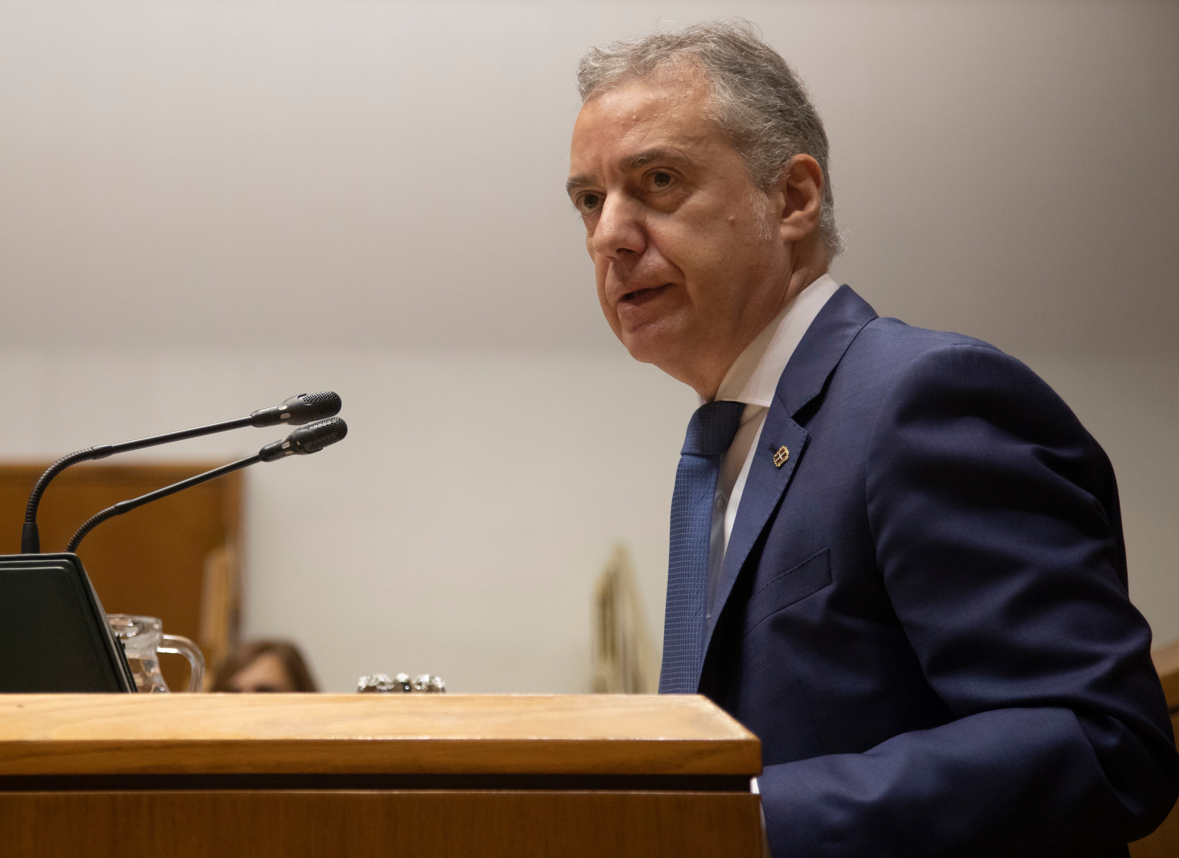 Iñigo Urkullu, en el pleno de control del Parlamento vasco