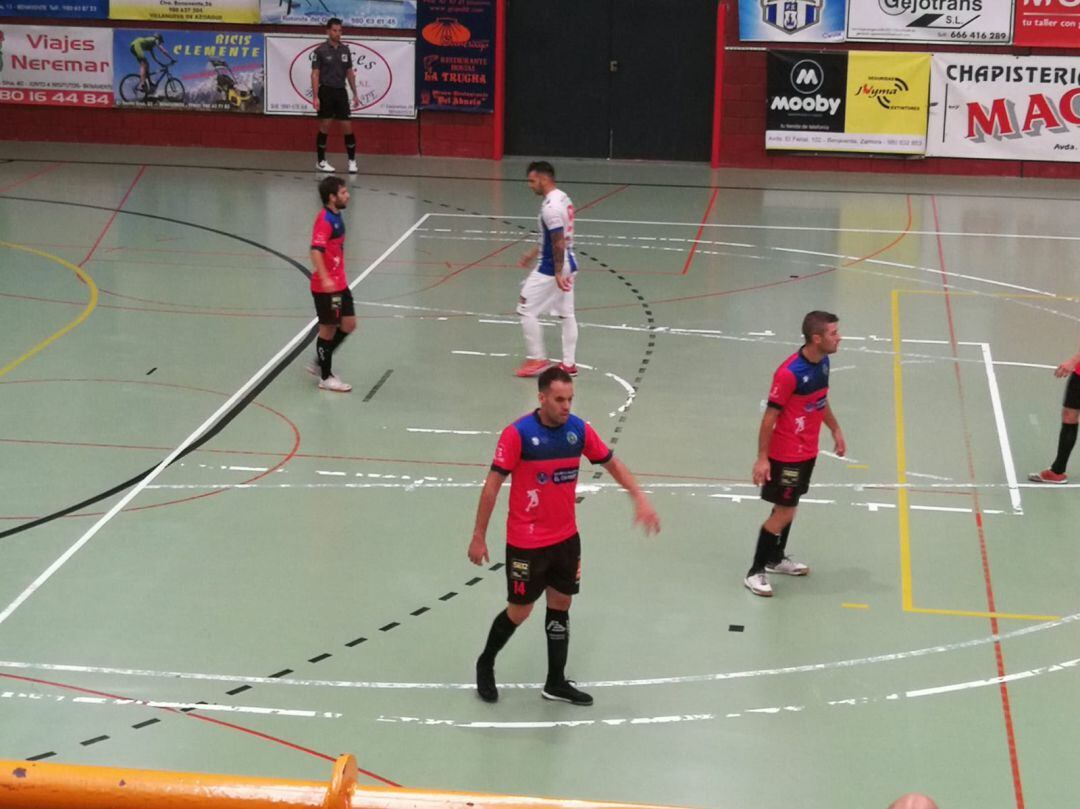 El Sala Ourense, regresaba de vacio de Benavente, al perder en la segunda jornada de la liga de la Segunda División B, por 3 a 1.