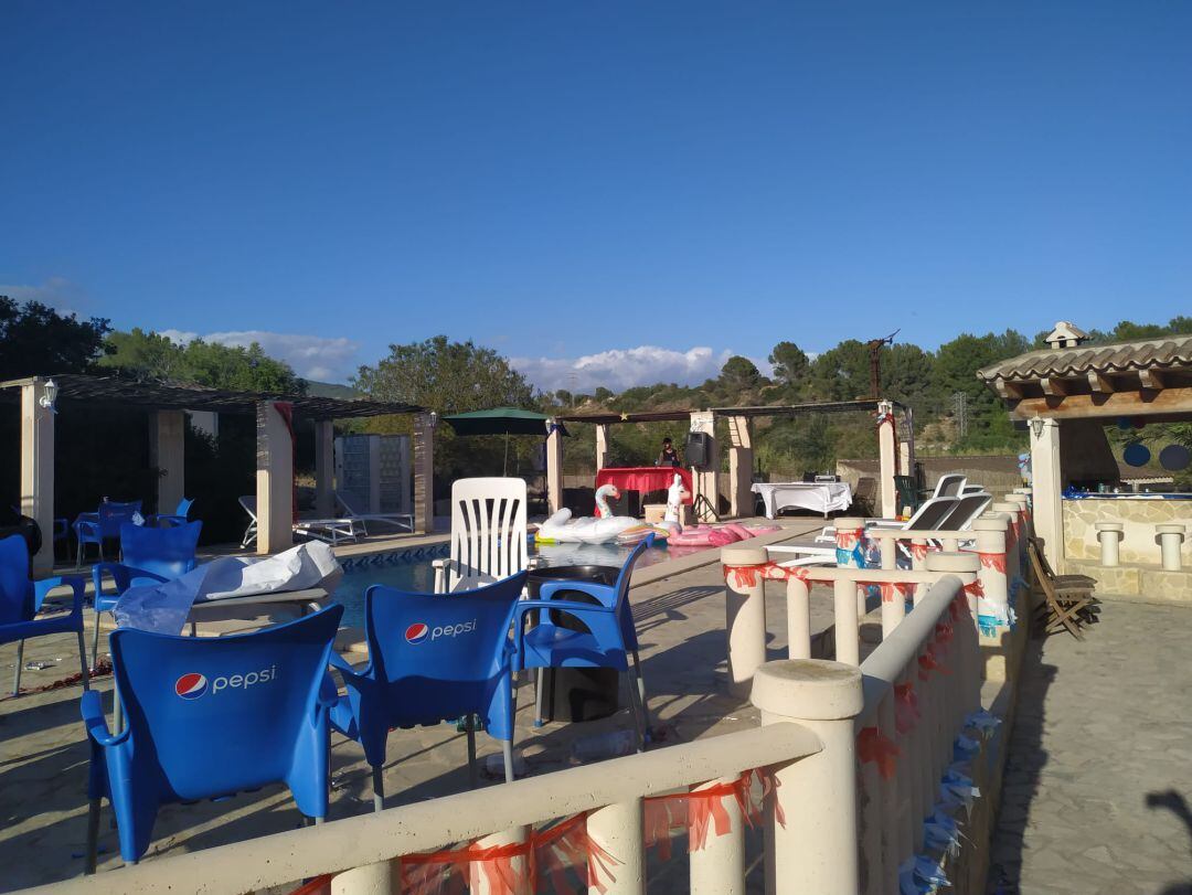 Piscina del chalet donde la Policía Local de Calvià clausuró una fiesta el pasado fin de semana
