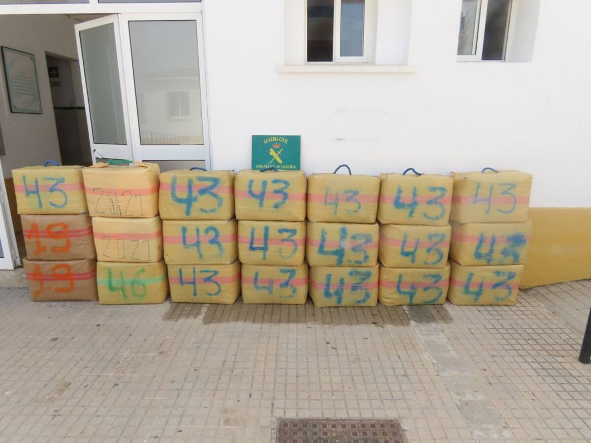 Un vecino de Algeciras, detenido con 630 kg de hachís en un vehículo robado