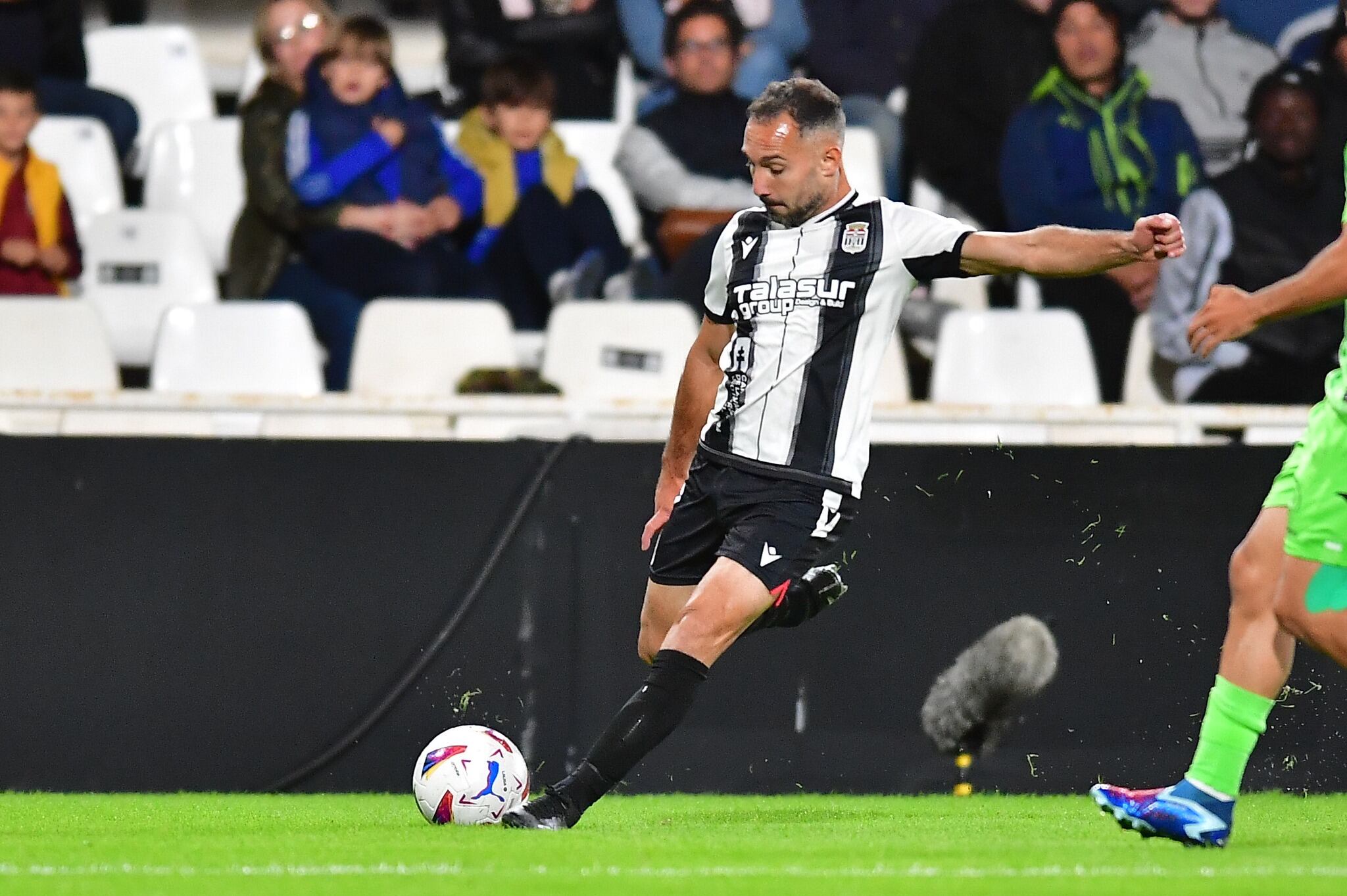 El centrocampista David Ferreiro, deja el Cartagena y apunta al Málaga