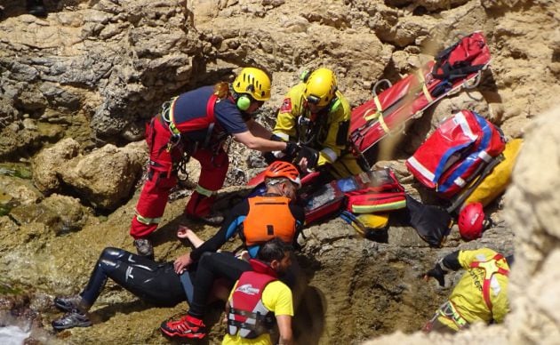 Efectivos del Equipo de Rescate Sanitario del Consorcio Provincial de Bomberos de Alicante