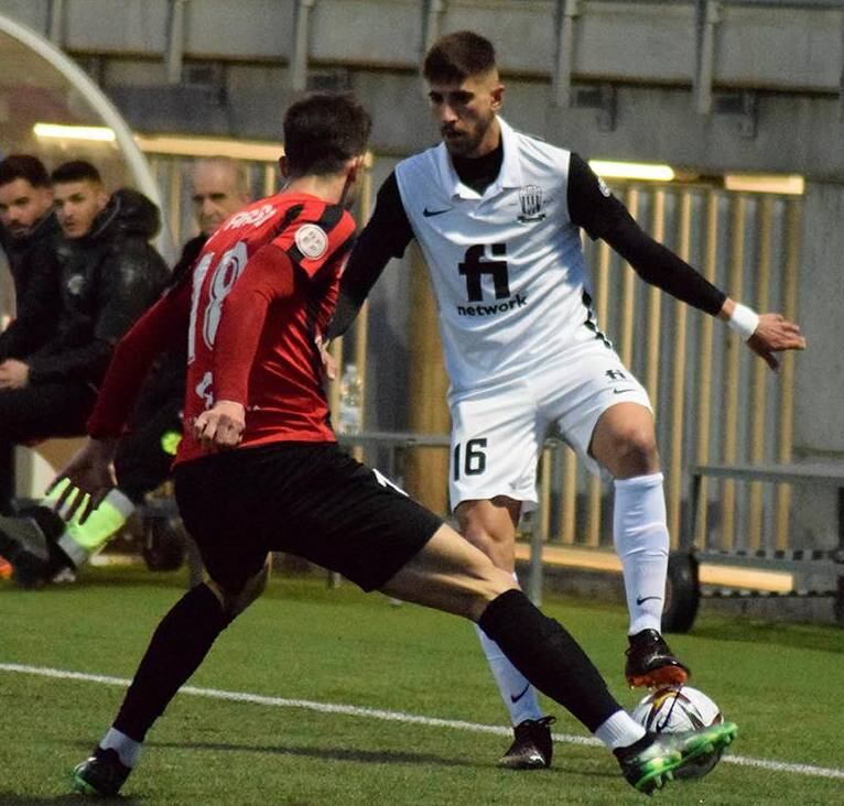 Redru intenta irse del pulpileño, Javi Areso