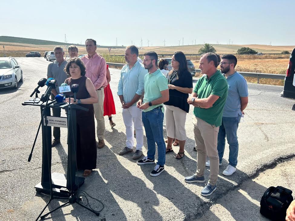 Rueda de prensa de los alcaldes en la carretera A-471