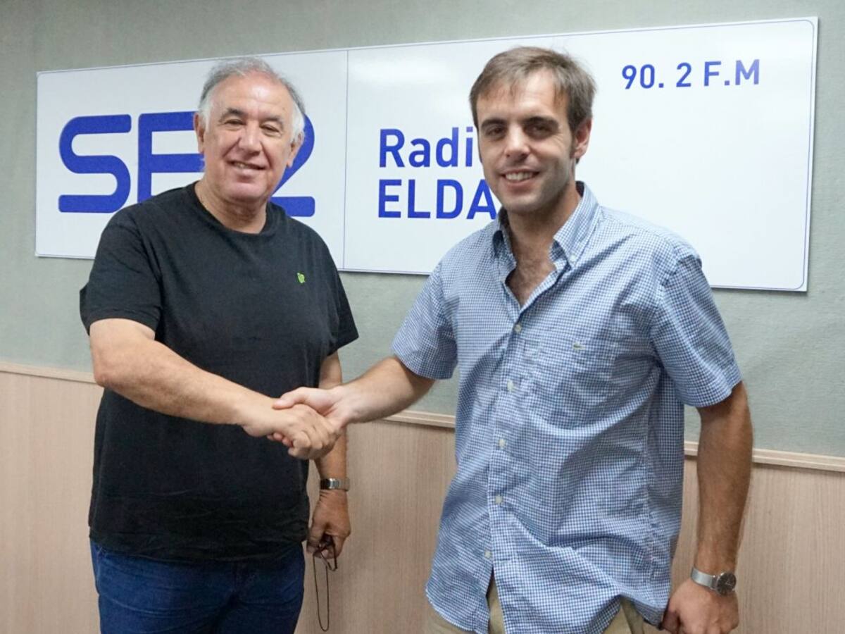 David Amorós: "En Monóvar no caben dos clubes de fútbol"