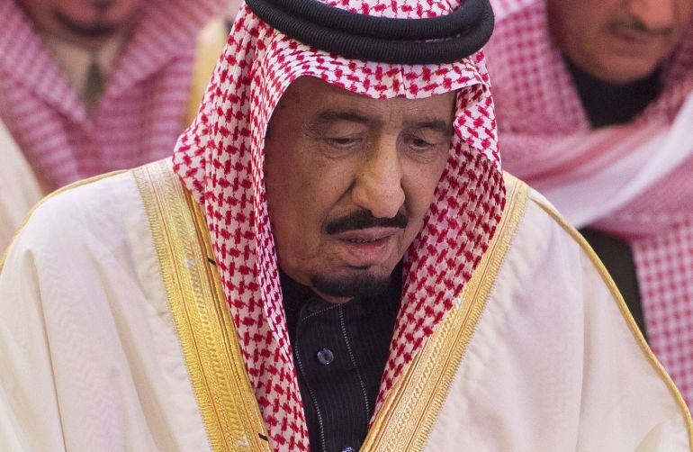 King Salman bin Abdul Aziz praying during the funeral of late King Abdullah in Riyadh on January 23, 2015.