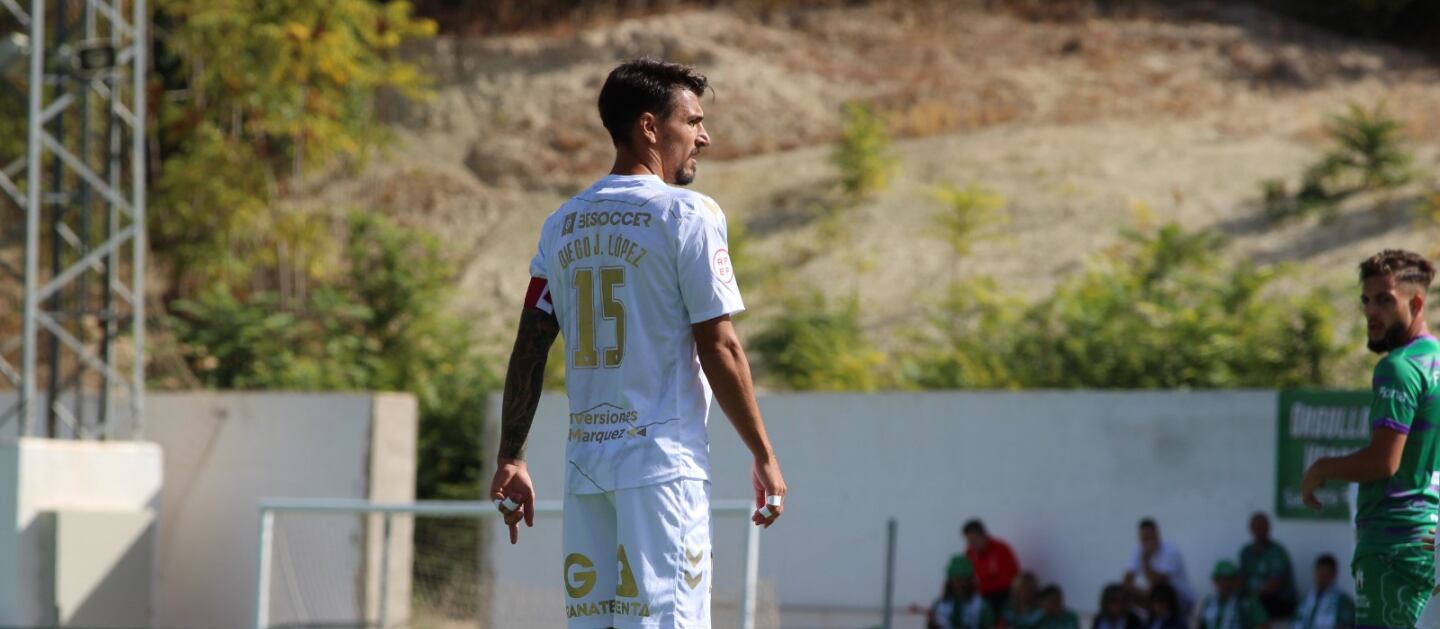 El benaventano Diego Jiménez en un partido con el UCAM Murcia