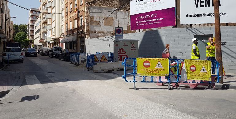 Teodoro Camino sigue cortada por obras