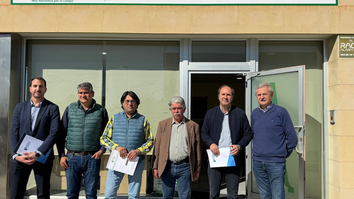 ASAJA Alicante y Riegos de Levante se alían por el agua y el desarrollo del Camp d’Elx