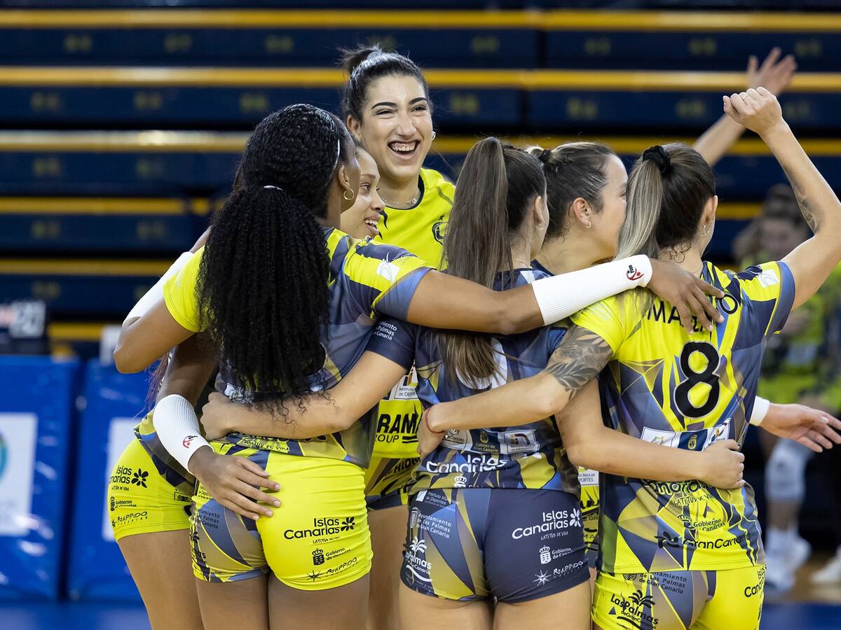 El CV Hidramar Gran Canaria consigue una victoria de prestigio en Menorca que les coloca líderes en solitario de la liga