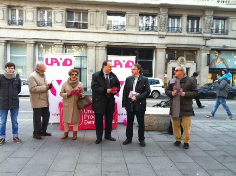 Representantes UPYD en el acto de Gran Vía