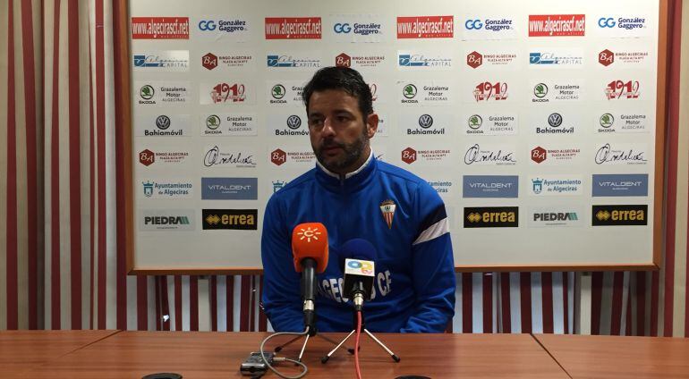 Mere, esta mañana en rueda de prensa.