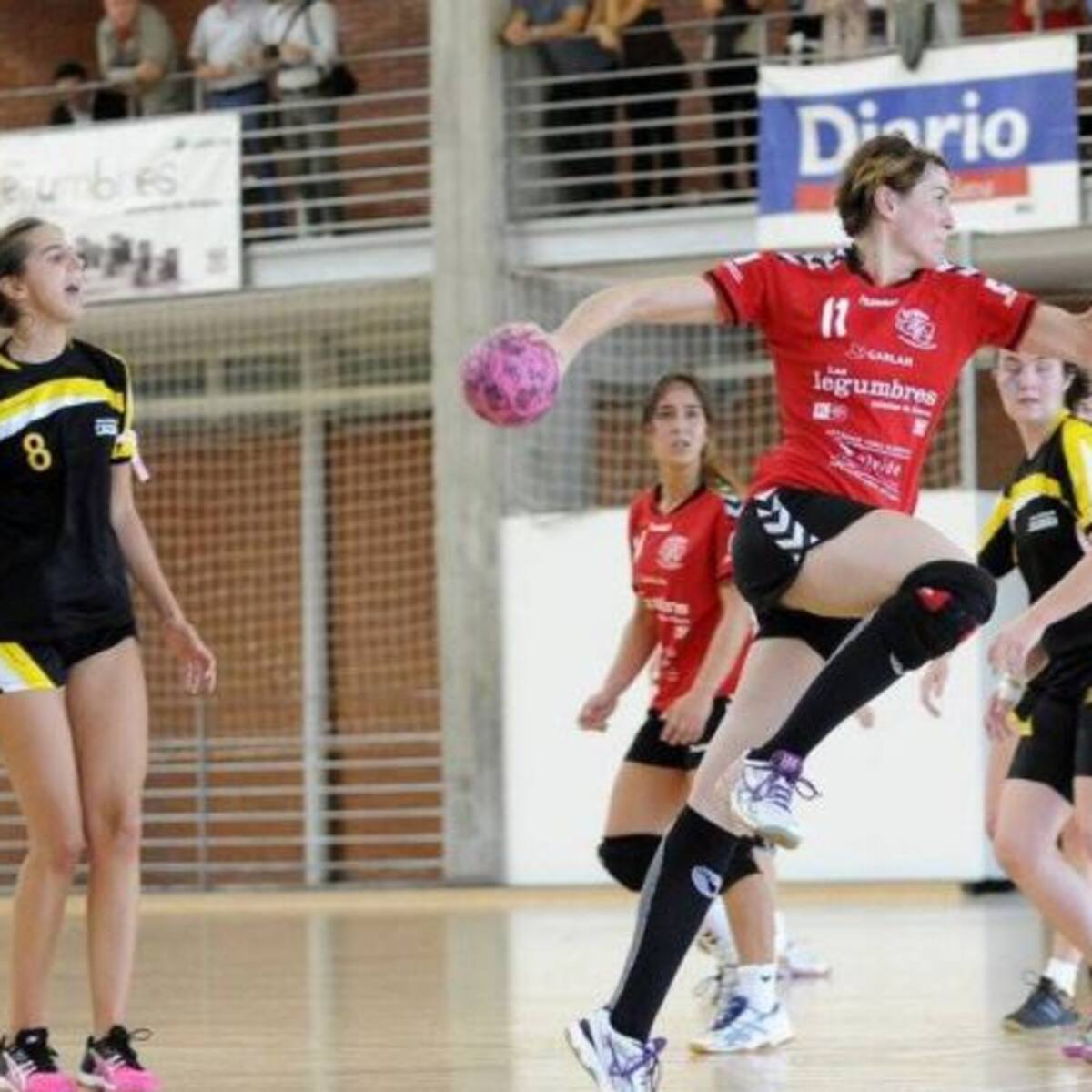 Iñaki Santamaría seguirá como entrenador del Eharialdea