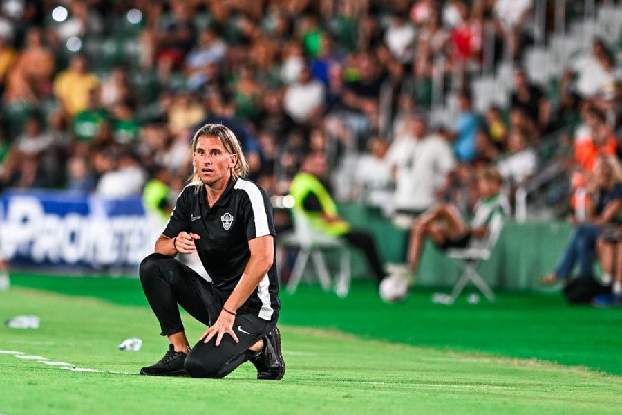 Beccacece durante un partido del Elche en el estadio Martínez Valero