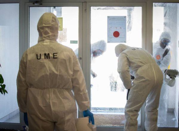 Un grupo de agentes de la Unidad Militar de Emergencias (UME)