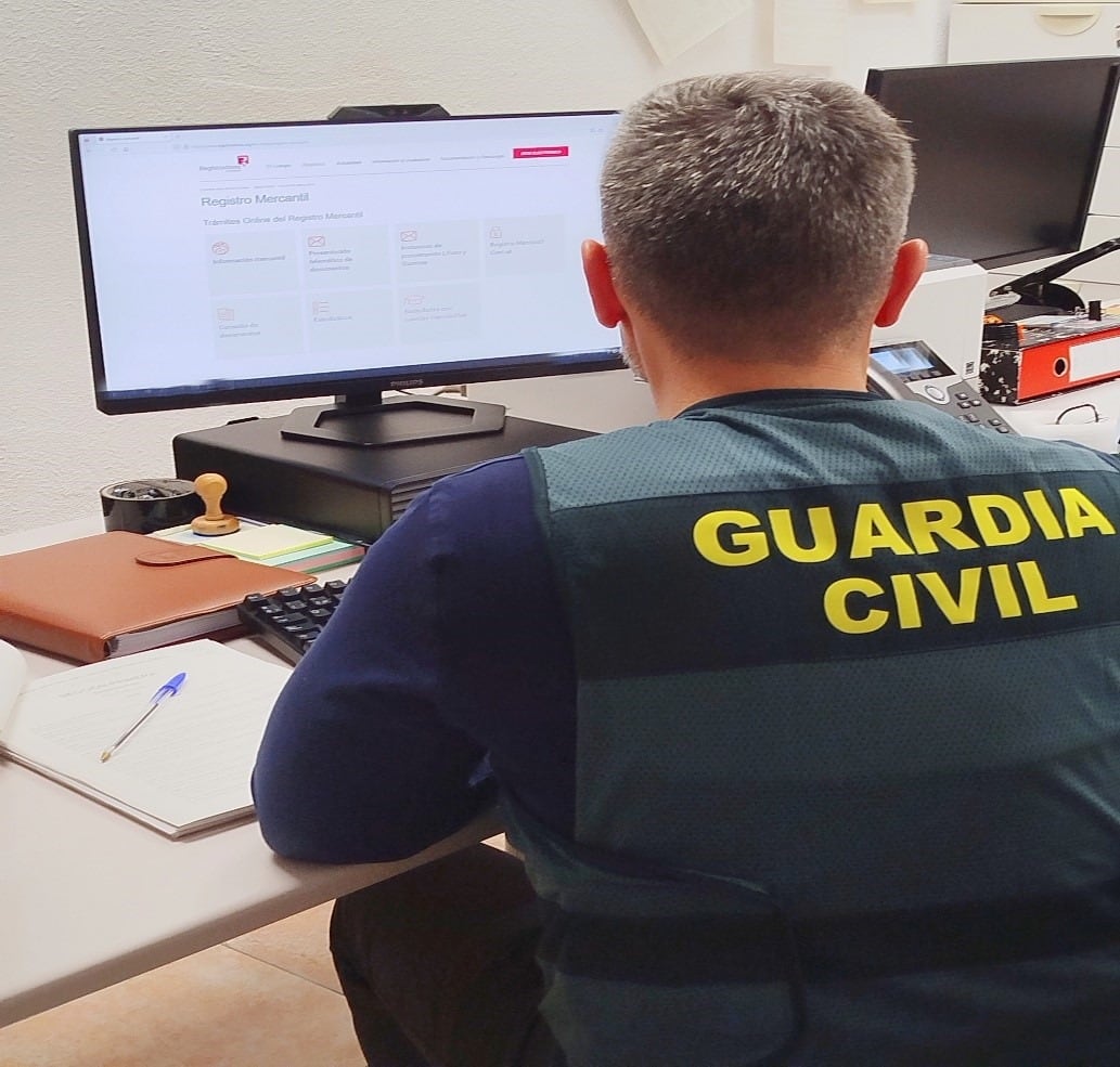 Agentes de la Guardia Civil localizaron la empresa pantalla