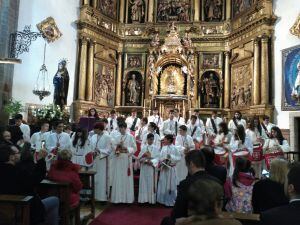 La Basílica de la Encina se llenó para disfrutar del coro que abrió el programa reigioso de la Semana Santa