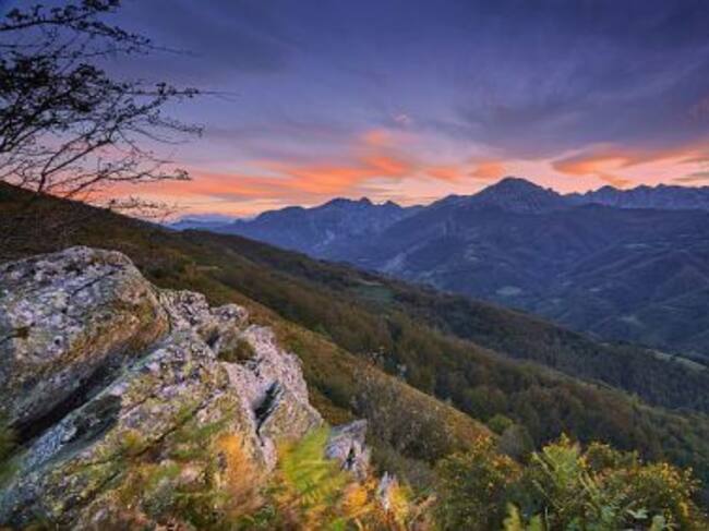 Vista del Macizo de las Ubiñas La Mesa desde La Cobertoria.