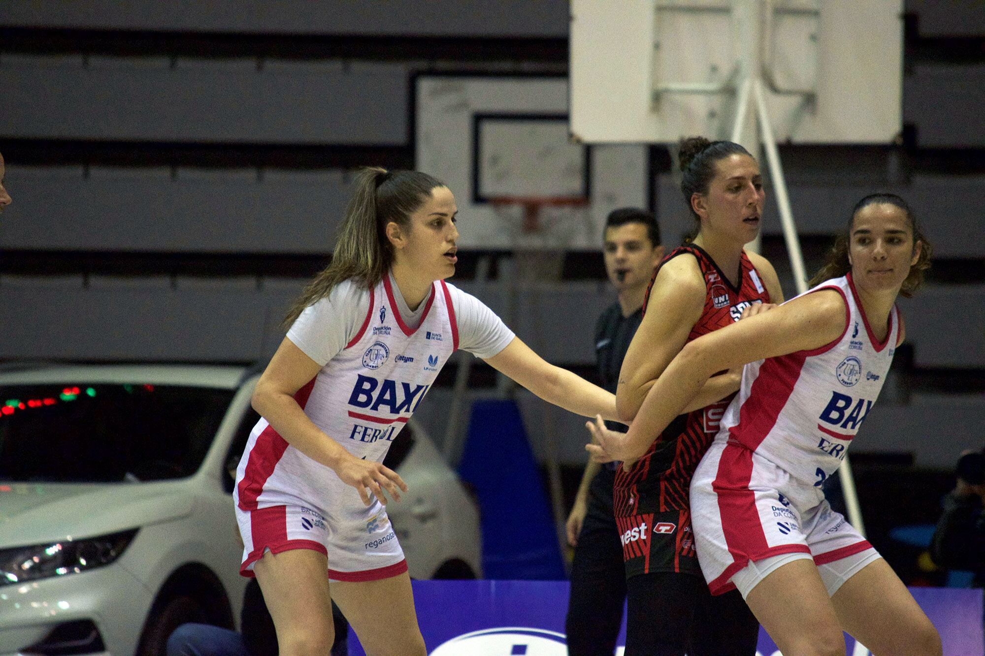 Irene Garí y Natalia Rodríguez, en el partido de Girona