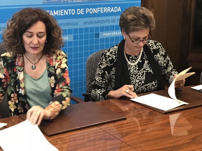 La alcaldesa firma el convenio con la Universidad de Elche 