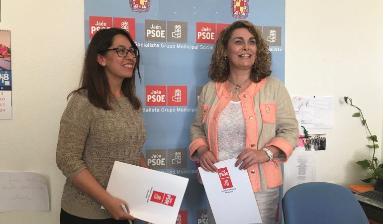 África Colomo y Matilde Cruz.