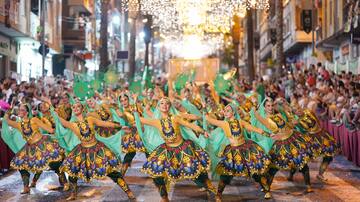 Las Fiestas de Moros y Cristianos disparan la ocupación hotelera y llenan los restaurantes en Ontinyent