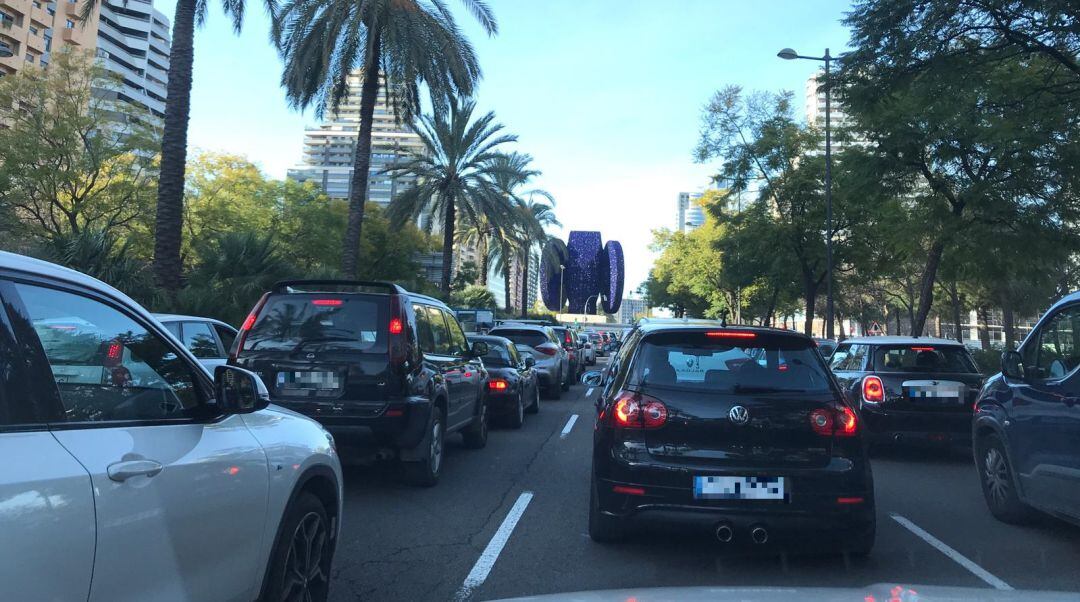 Atasco a las salidas de València