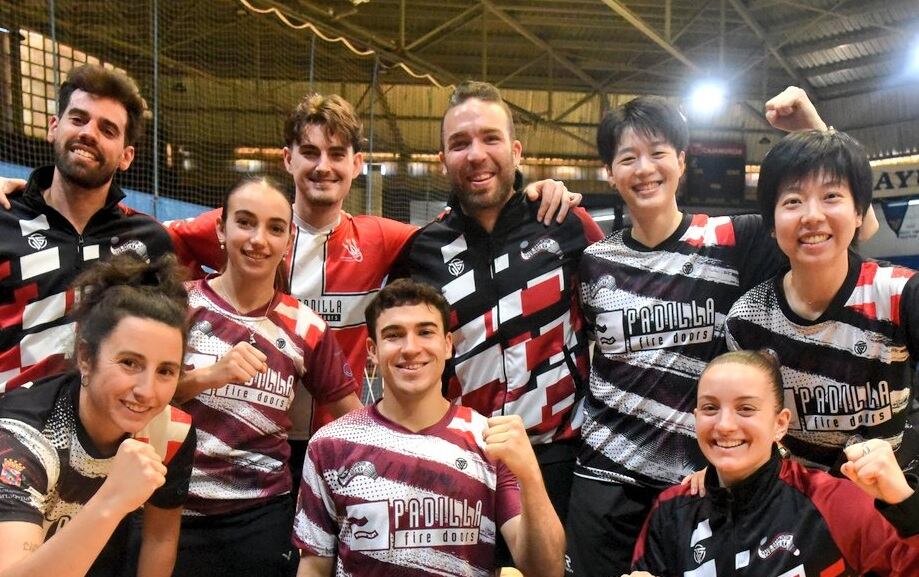 La plantilla del Puertas Padilla tras vencer a Oviedo