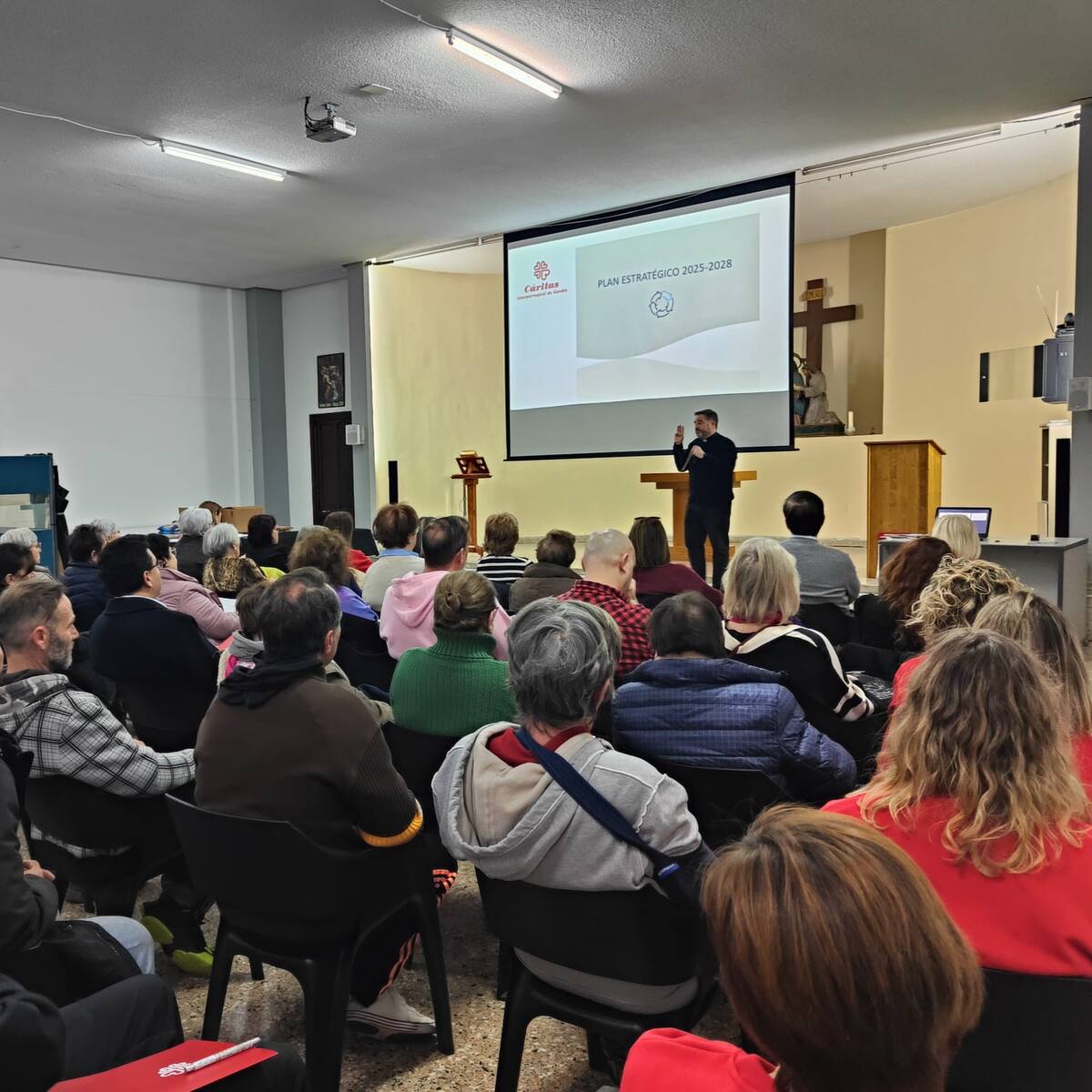 Cáritas Gandia refuerza su compromiso con las personas más vulnerables con su nuevo Plan Estratégico 2025-2028