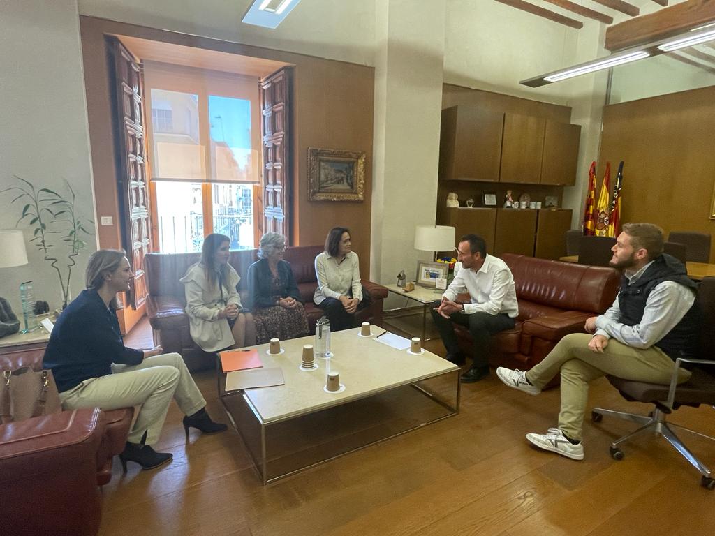 Reunión Ayuntamiento de Elche con ASFEME