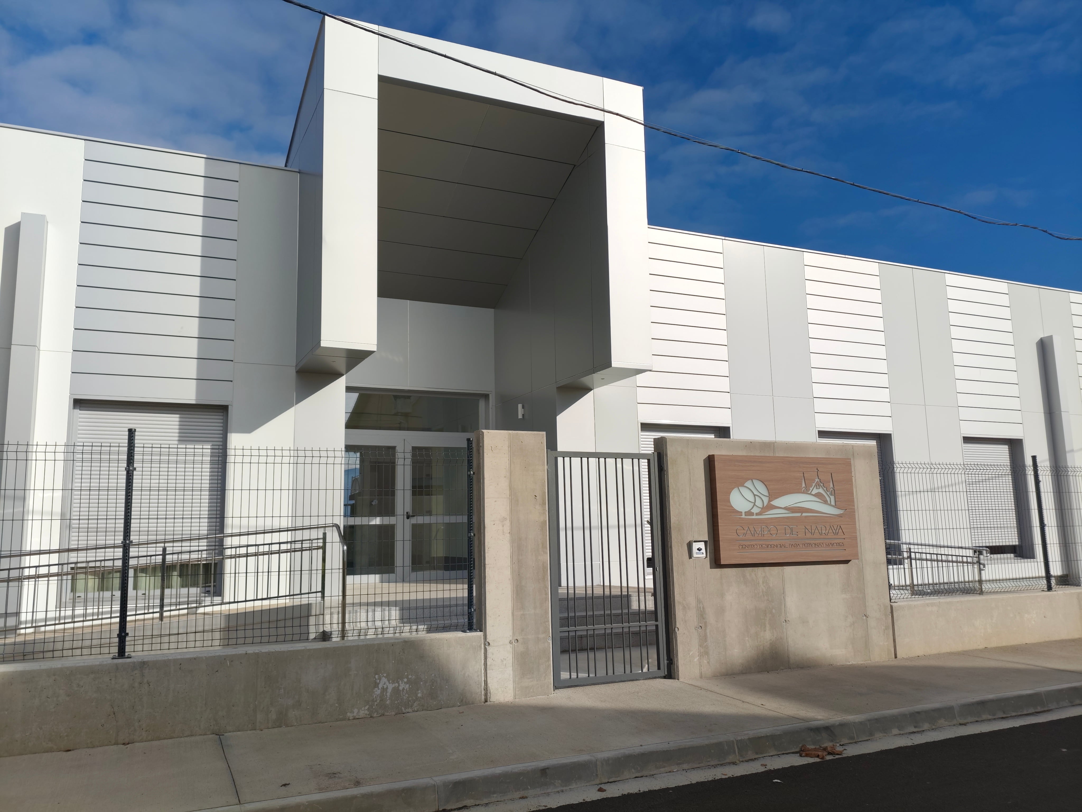 Entrada de la residencia