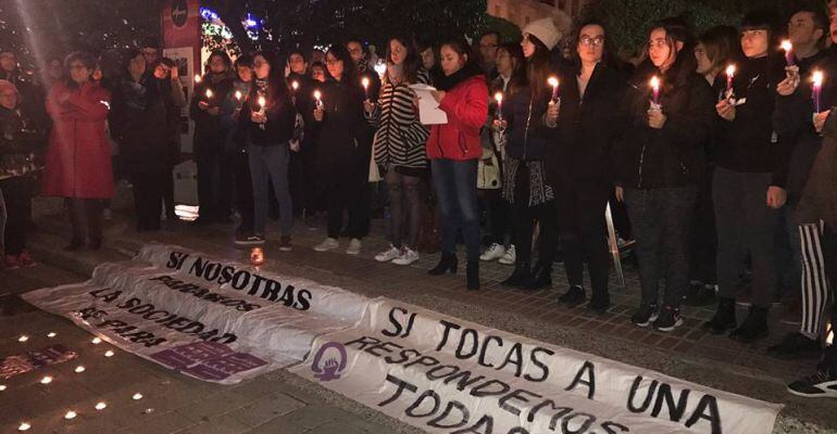 Imagen de la concentración de esta noche en el Altozano