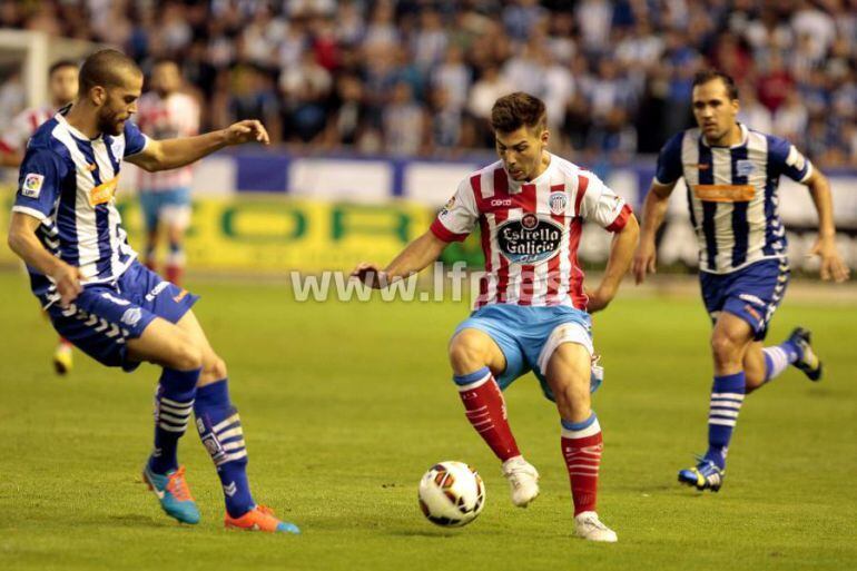 Víctor Laguardia regresa tras cumplir un partido de sanción la pasada jornada