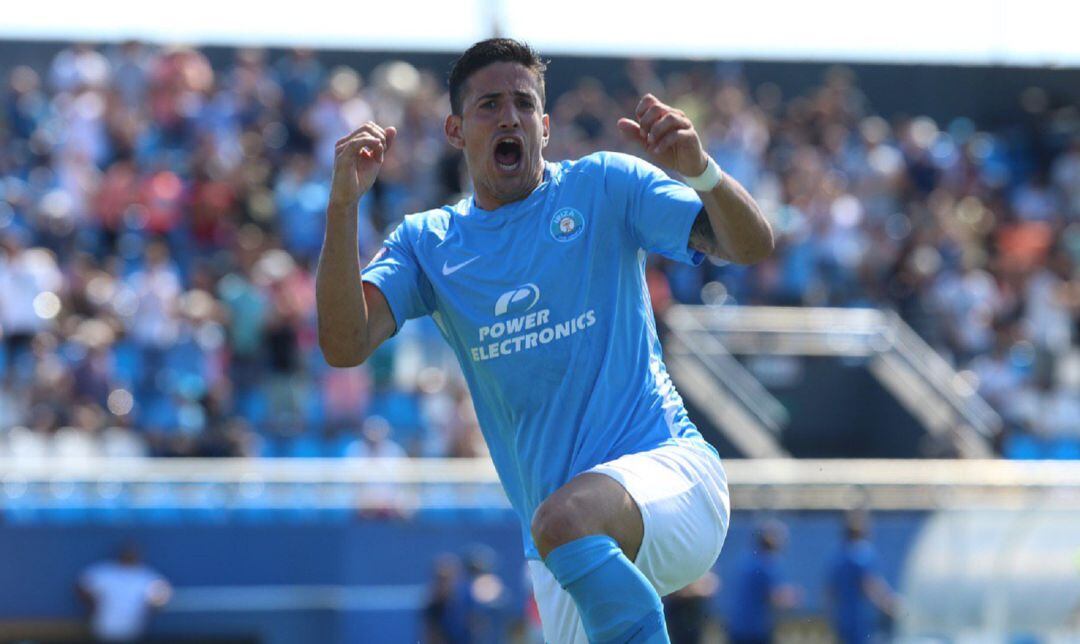El jugador de la UD Ibiza Diego Mendoza